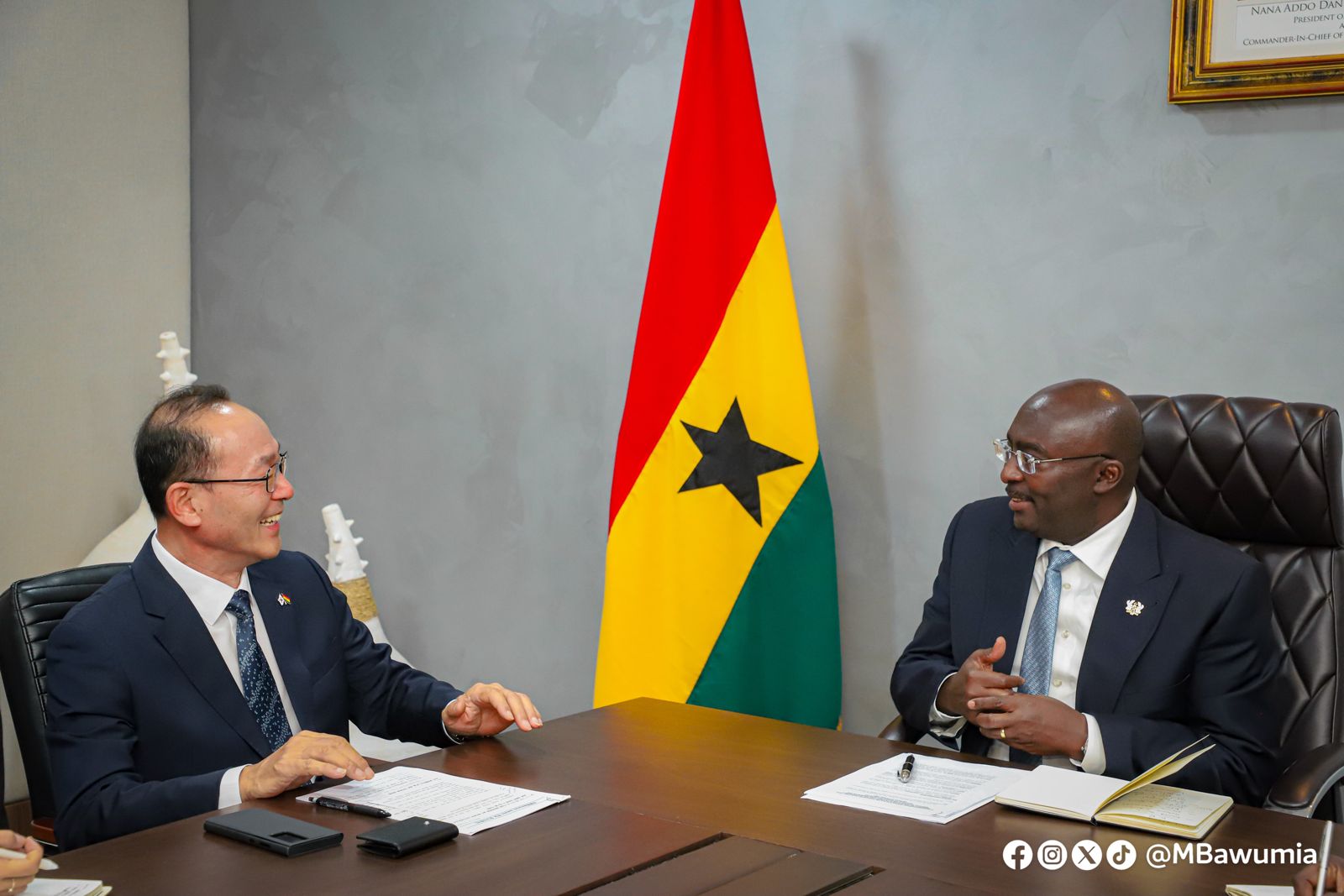 Vice President Bawumia welcomes Indian High Commissioner and Ambassador of South Korea to Ghana to the Jubilee House