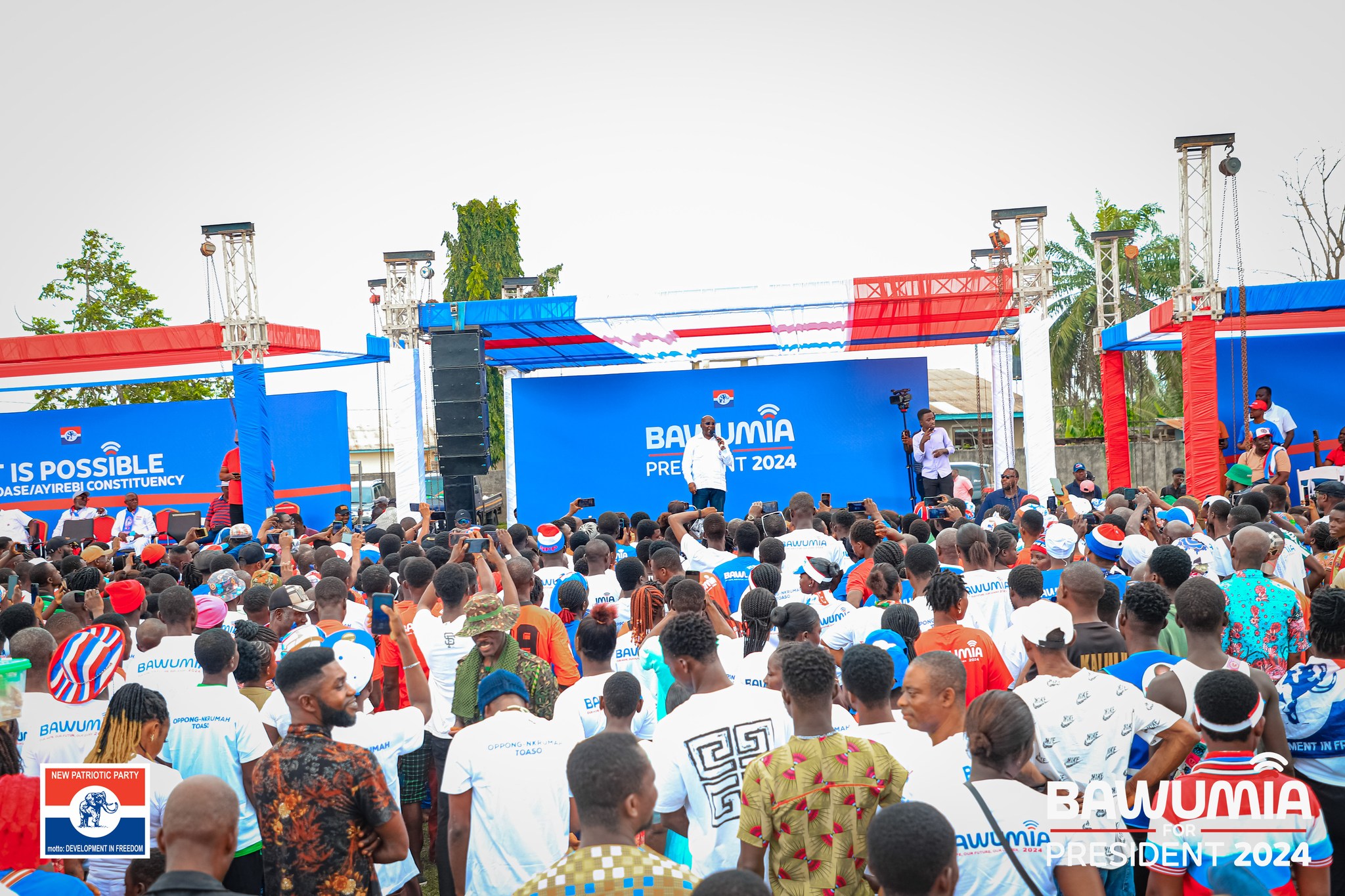 Vice President Bawumia engages constituents of Ofoase/Ayirebi, Abirem and Kade