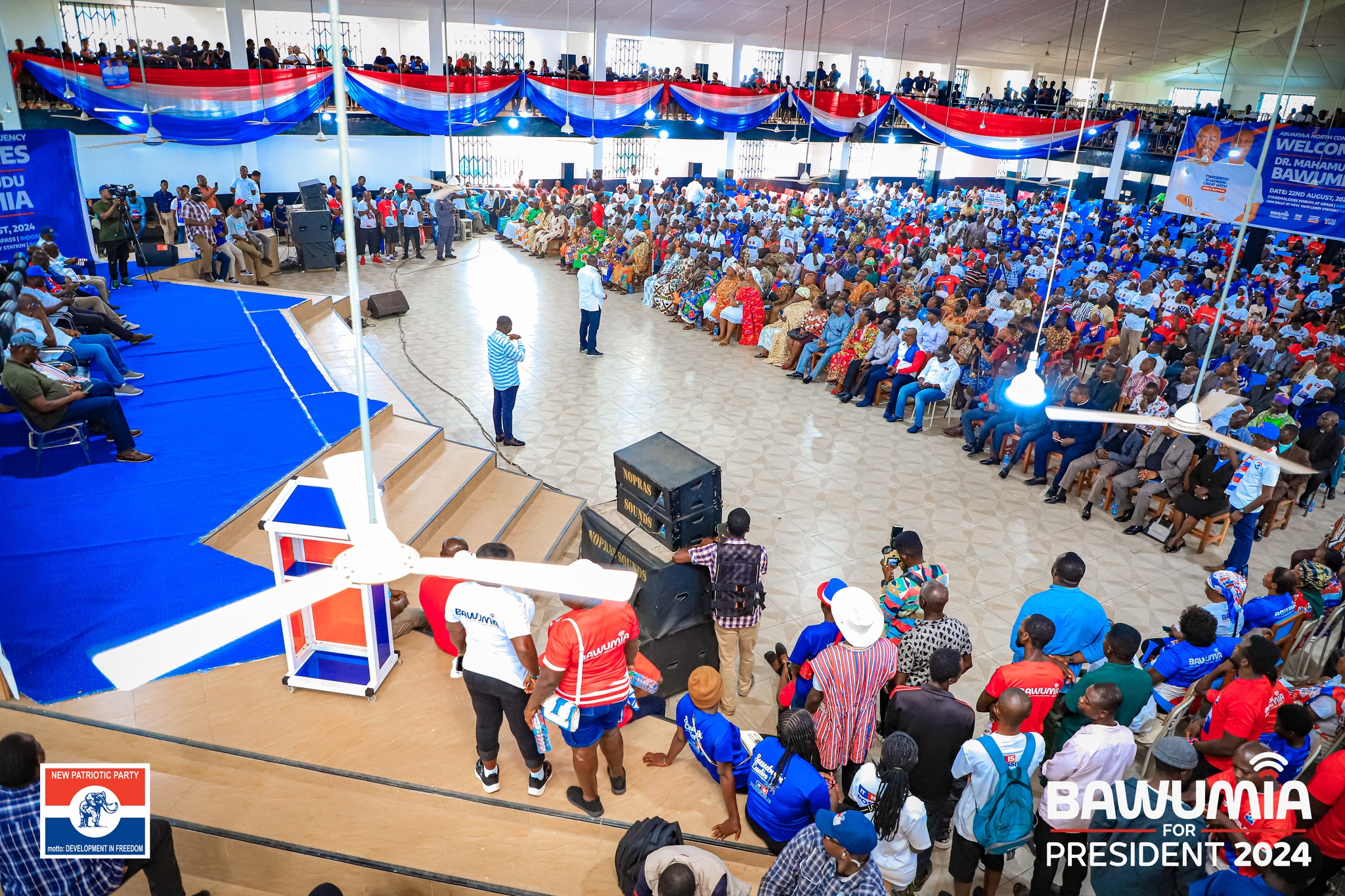 Vice President Bawumia engages constituents of Abuakwa North, Fanteakwa South, and Fanteakwa North