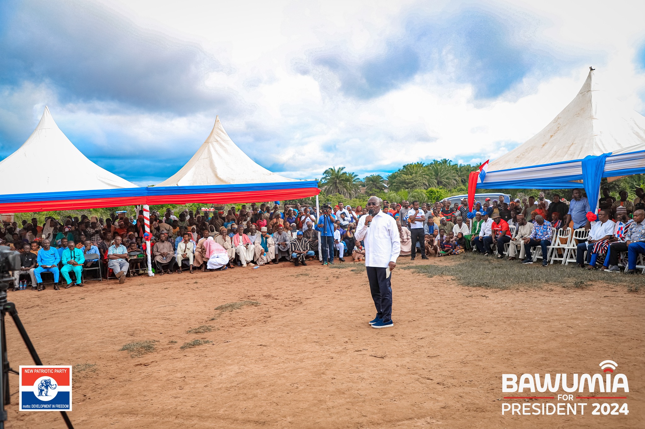 Vice President Bawumia engages constituents of Techiman North and Techiman South